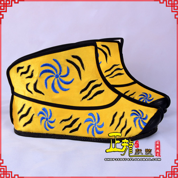 平度.美猴王靴子虎纹靴金黄快靴 猴鞋